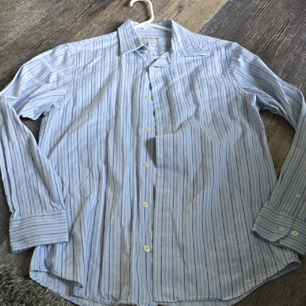 Banana Republic Light Blue Striped Button Down Shirt